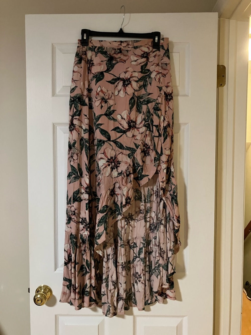 BB Dakota Pink Floral High-Low Tiered Skirt